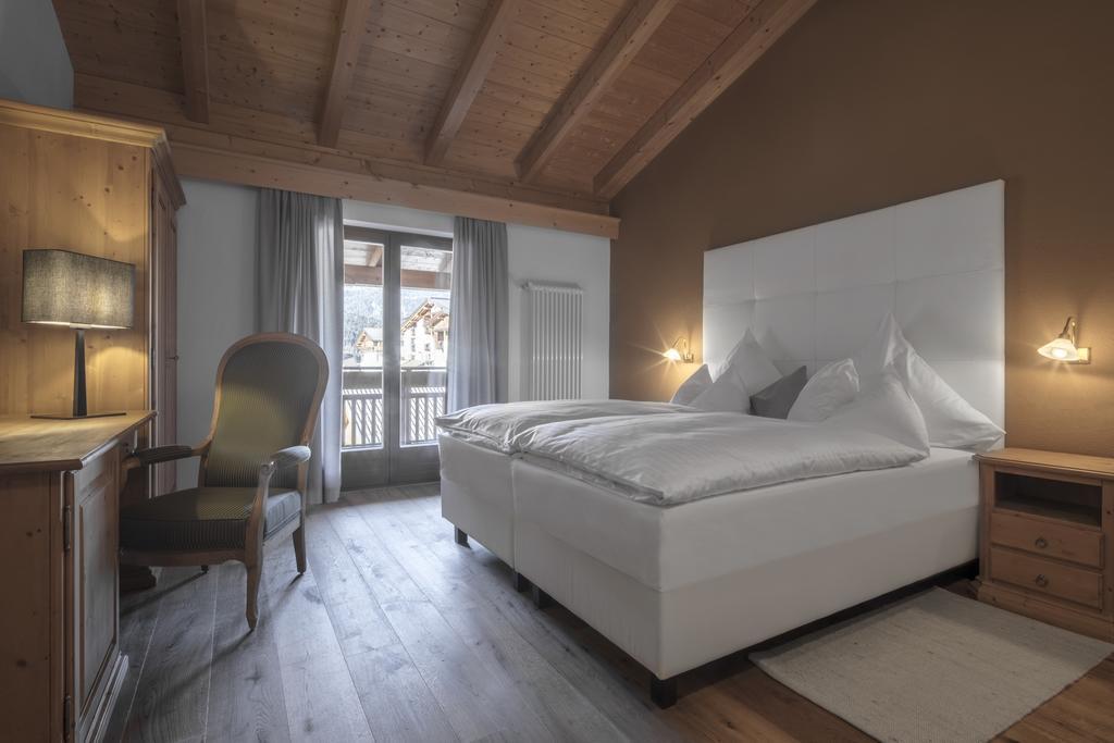 Hotel Conturines San Cassiano  Exteriér fotografie
